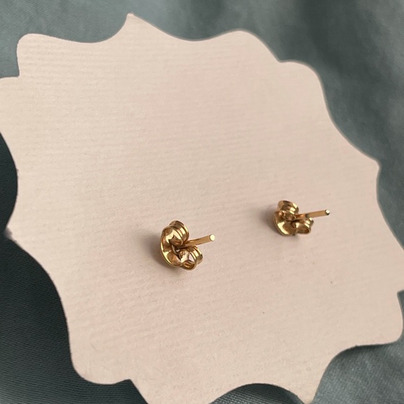 Unique Stud Earrings - Picture 4 of 4